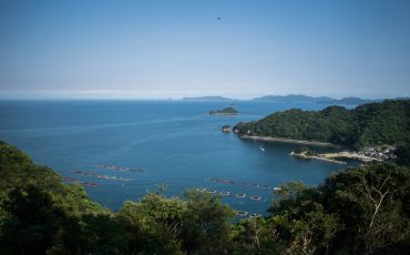 Point de vue en haut de la randonnée sur l'île d'Ohnyujima
