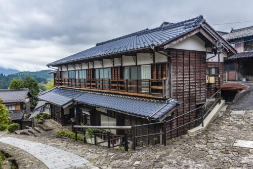 Maison traditionnelle le long de la Nakasendō, préfecture de Gifu, Japon
