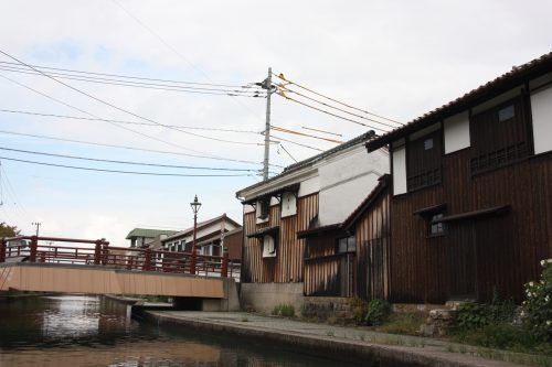 Tour de bateau sur la rivière Kamogawa à Yonago, préfecture de Tottori, Japon