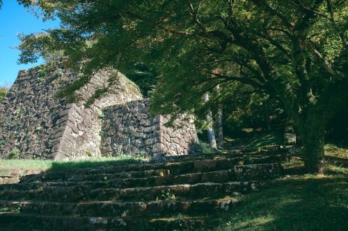 Ruines du château d'Hitoyoshi, préfecture de Kumamoto, Kyushu, Japon