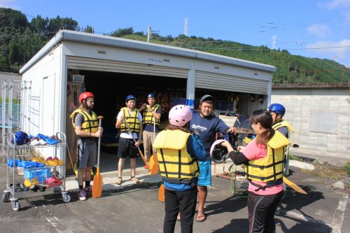 Rafting sur le fleuve Kuma, dans la préfecture de Kumamoto, Kyushu, Japon
