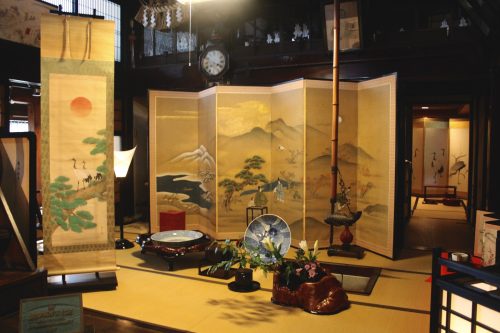 Paravents exposés au festival Machiya Byobu de Murakami, préfecture de Niigata, Japon