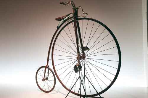 Modèles anciens exposés au Musée du vélo de Sakai, Osaka, région de Kinki, Japon