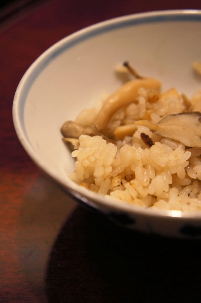 Dîner kaiseki : riz aux champignons