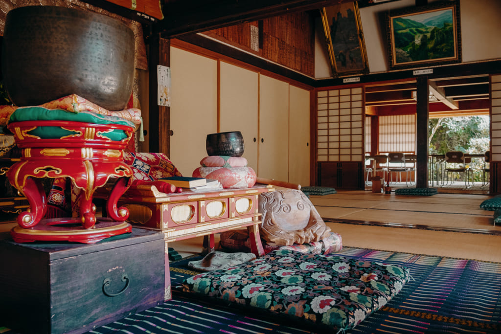 Intérieur du temple Reiganji