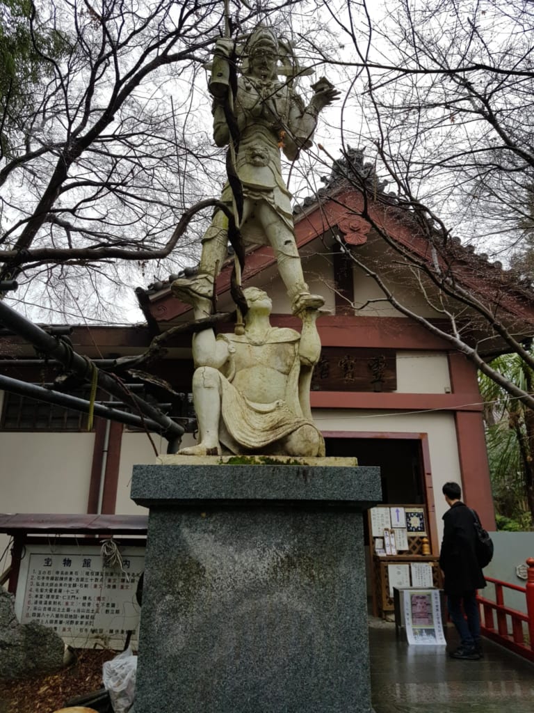 Statue au temple ishiteji à Matsuyama