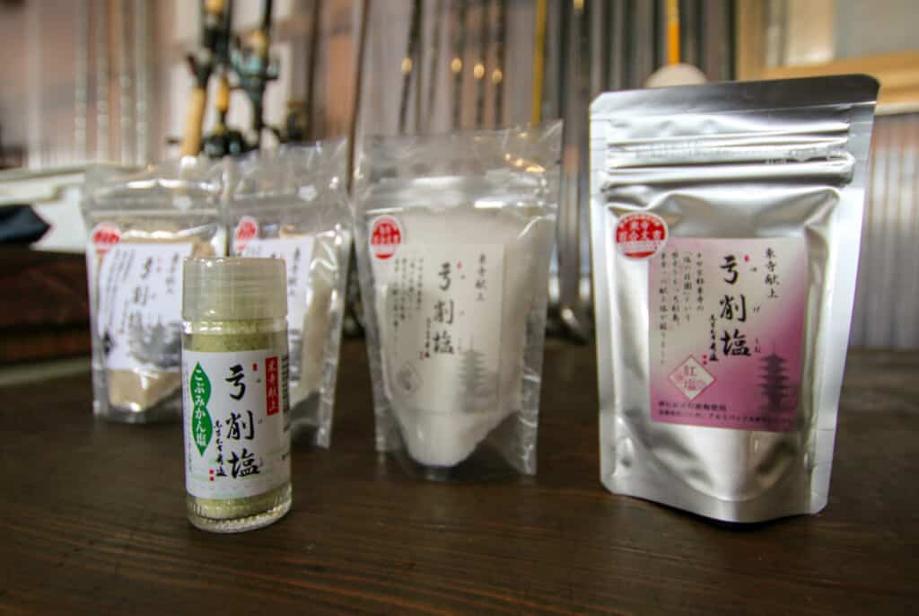 Différents sels japonais aromatisés