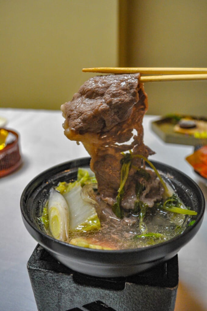 Repas kaiseki - shabu shabu de viande de bœuf wagyu juteuse