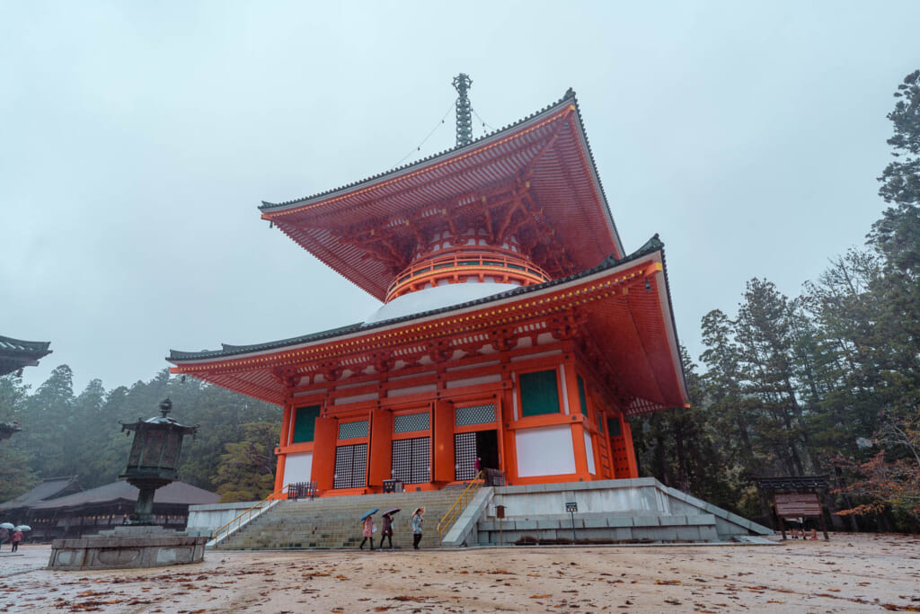 konpon daito, pagode iconique du mont Koya dans la préfecture de Wakayama
