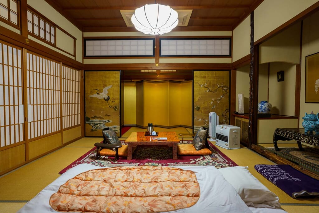 La chambre d'un temple bouddhiste de Koyasan