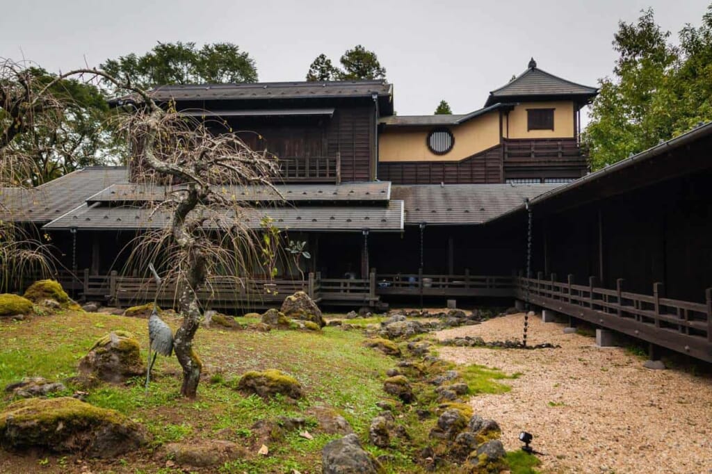 Le pavillon du Meihodo au Japon