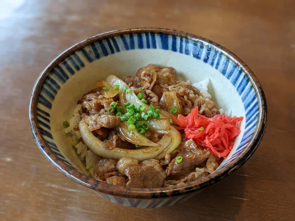 Spécialité culinaire japonaise à base de bœuf à Tsuta Onsen