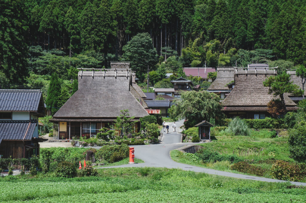 chaumières dans un village de montagne à Kyoto