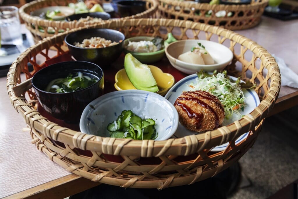 menu kaiseki dans un restaurant japonais