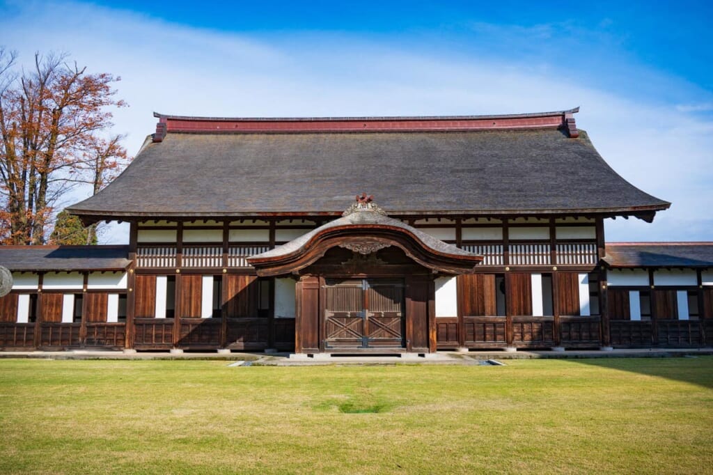 L'un des bâtiments du temple de Zuiryu-ji à Takaoka