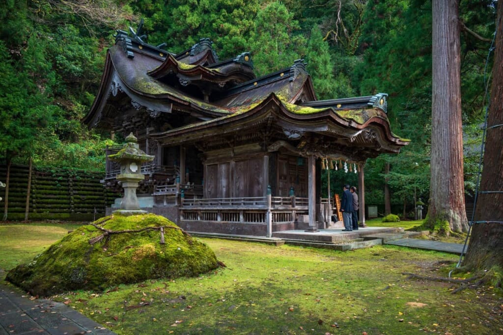 Le sanctuaire Okamoto Otaki à Echizen