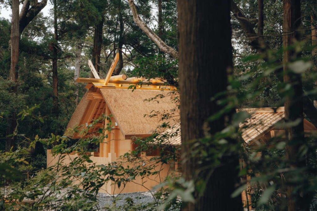 Sanctuaire au toit doré à Ise jingu
