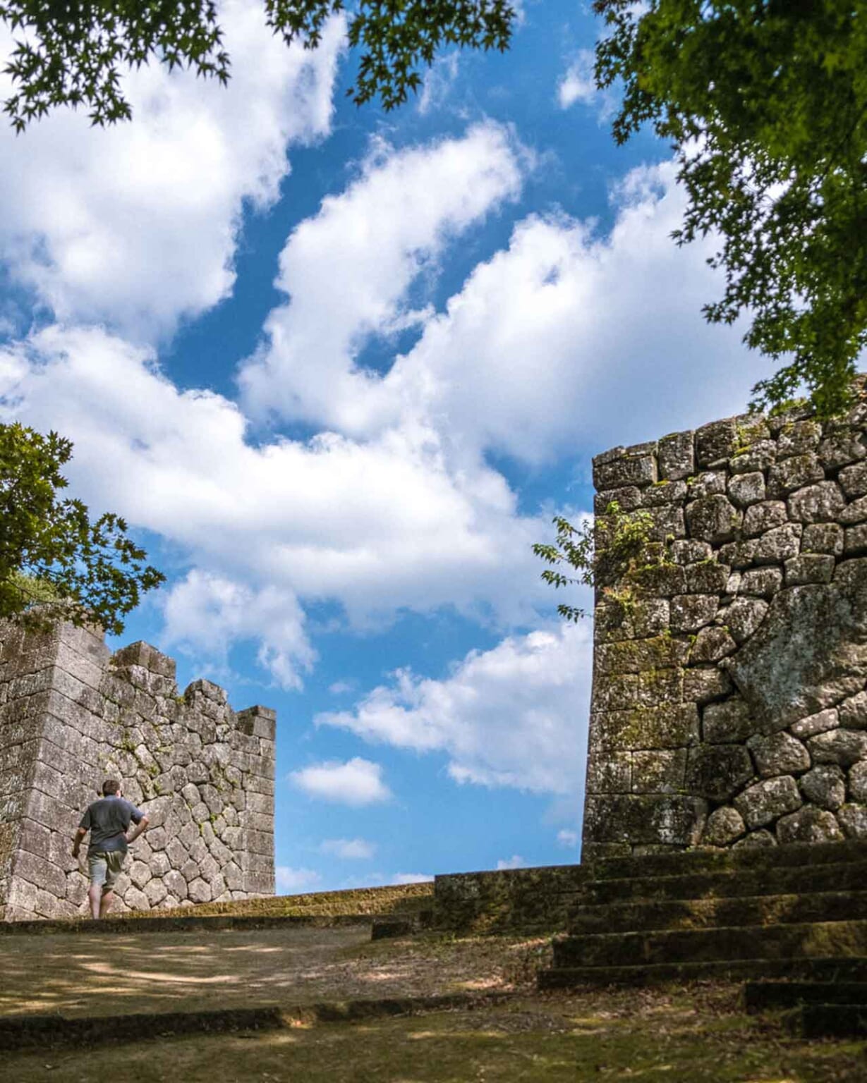 Ruines du château d'Oka