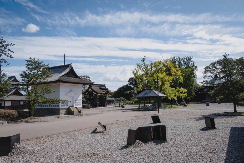 Divers bâtiments du temple Shoko-ji à Takaoka