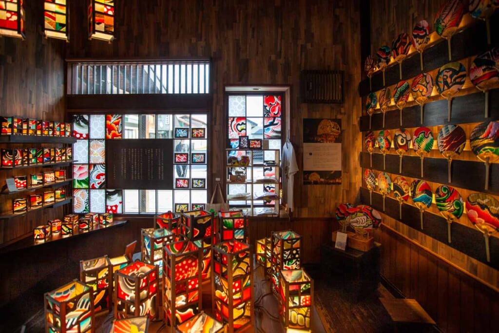 boutique de lanternes japonaises à Aomori