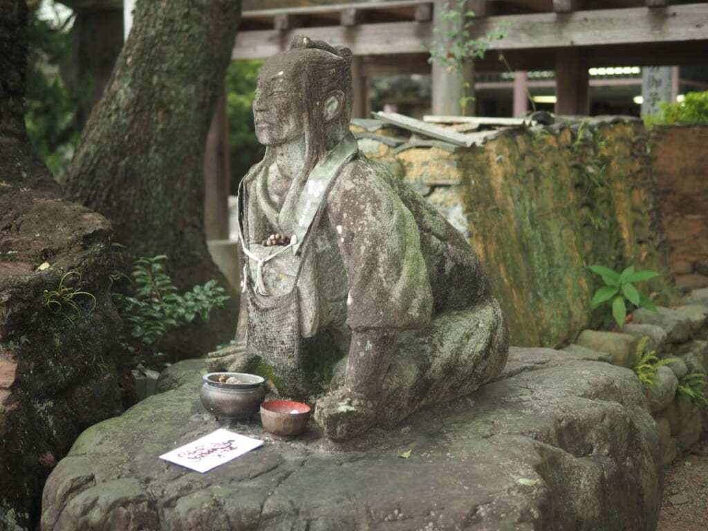 Statue d'Emon Saburo