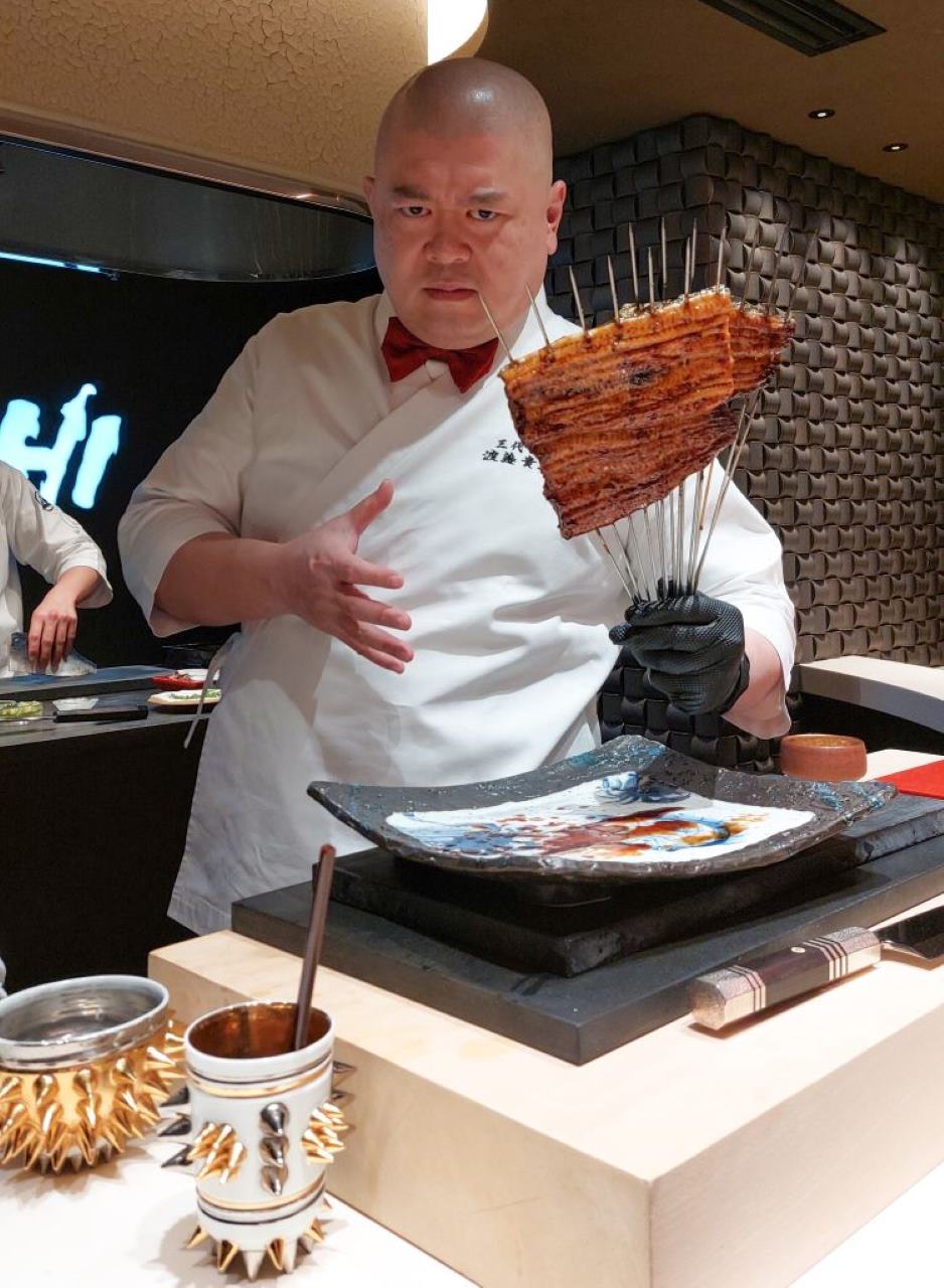 Takayoshi Watanabe, un chef de sushis au Japon