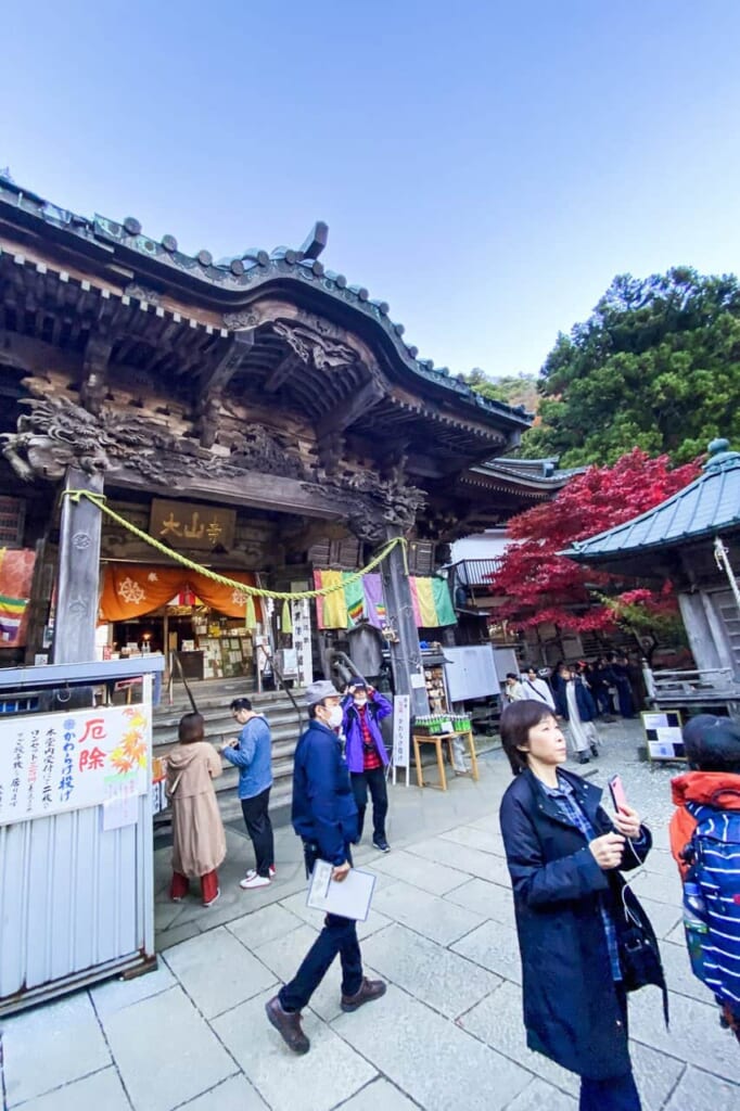 Le temple bouddhiste historique d'Oyama ville de Isehara.