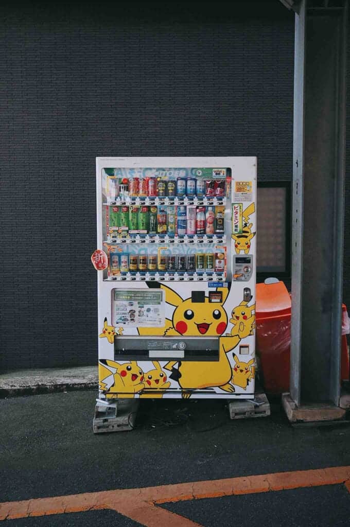 distributeur automatique de boissons Pokémon