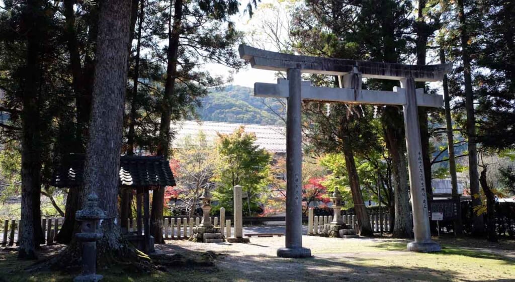 Le sanctuaire de Kawaharanosumiyoshi à Fukusumi