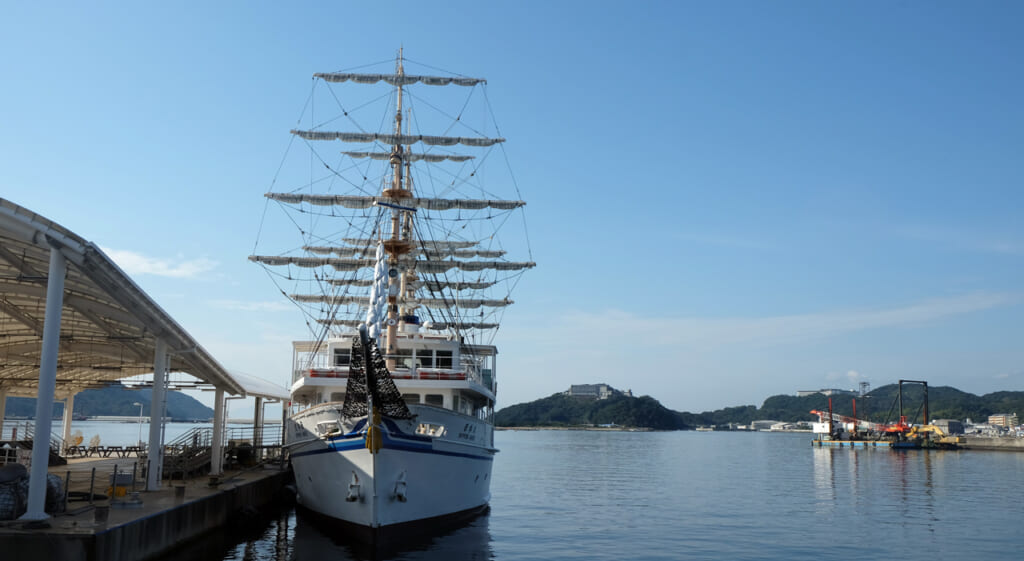 Le Nipponmaru à Awaji