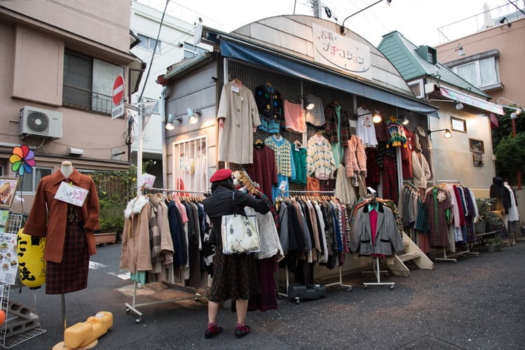 Alta, media y baja costura: la moda en las calles de Tokio