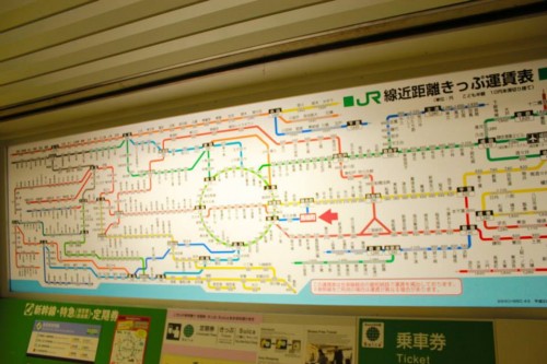 Plano del metro en una estación de Tokio (Japón)