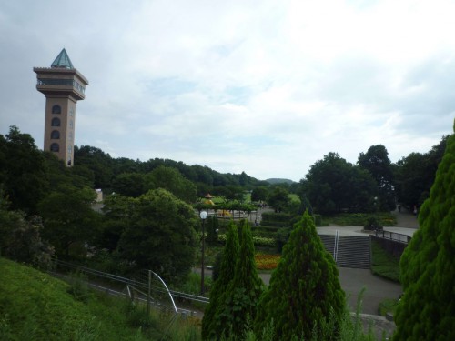 Torre y jardines del Parque Samagihara (Japón)