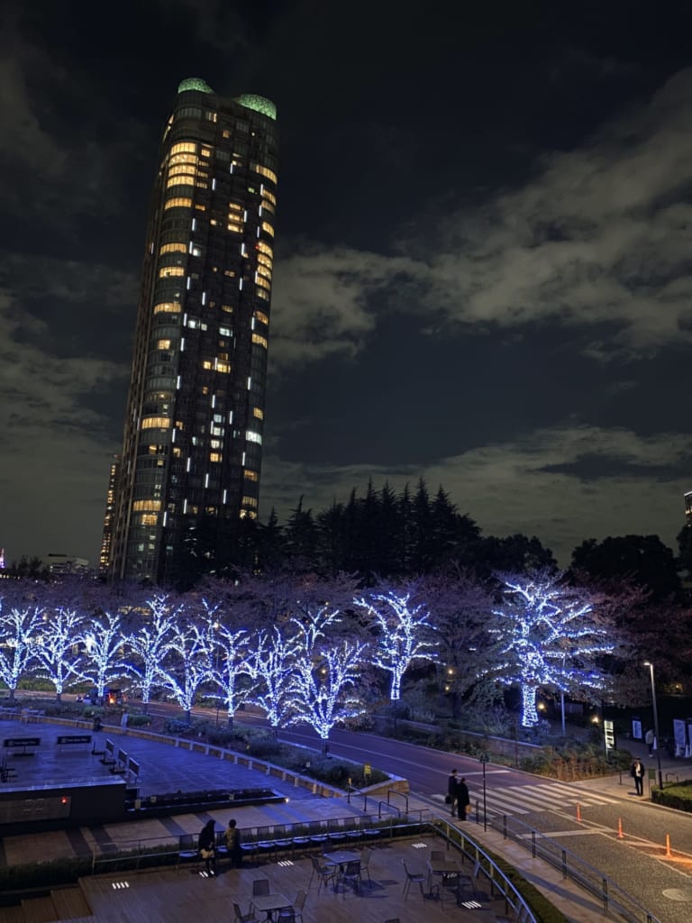 Luces en Roppongi, Tokio, Japón