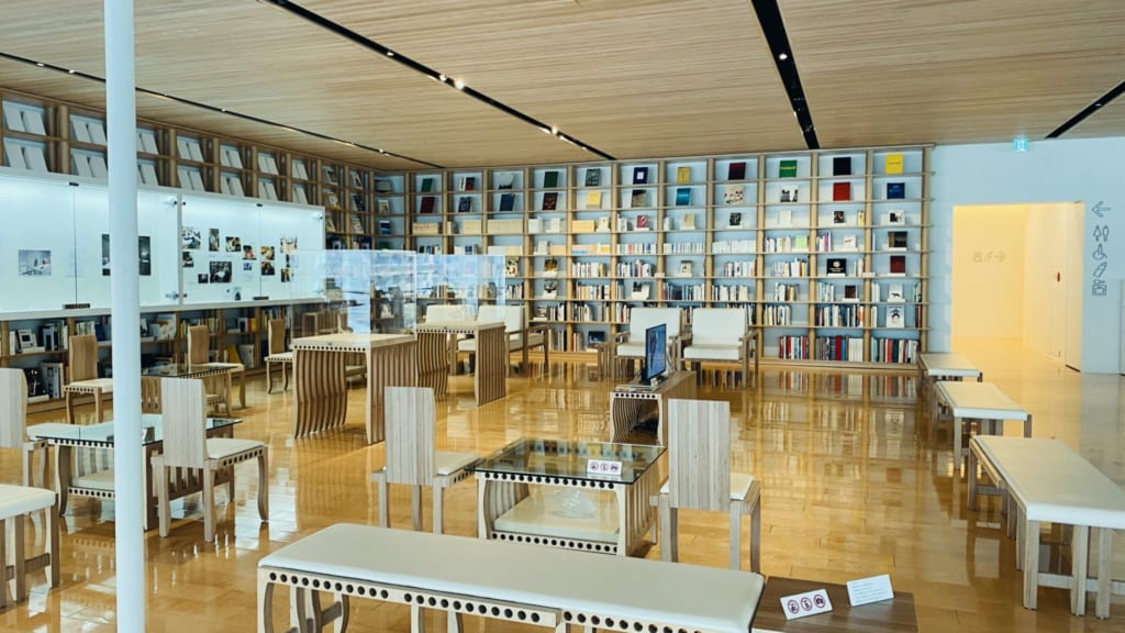 Zona del museo moderno de Oita
