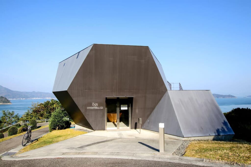El museo de Toyo Ito durante Shimanami Kaido