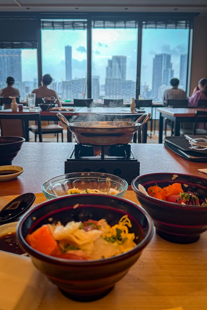 Un shabu shabu en el Toyosu Manyo Club