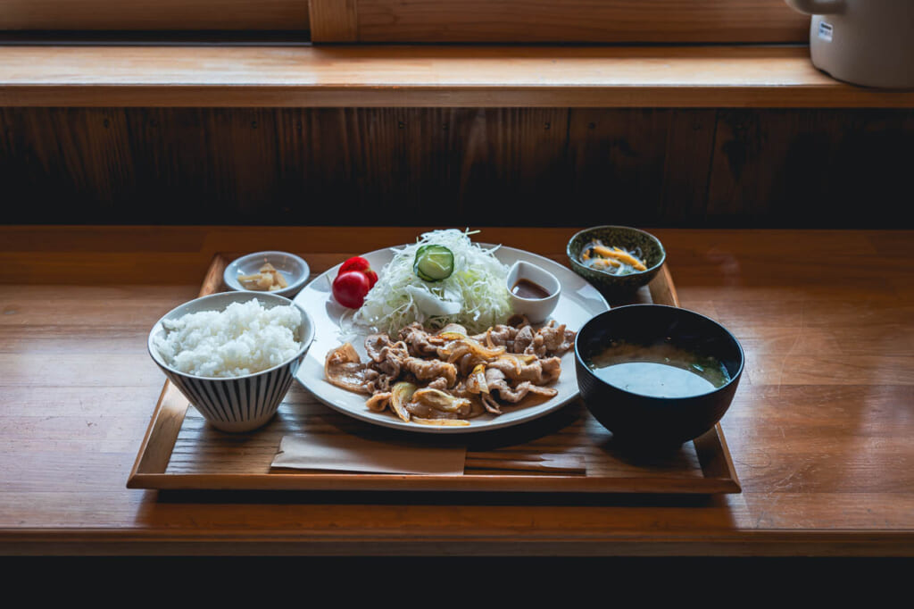 Un set de comida japonés