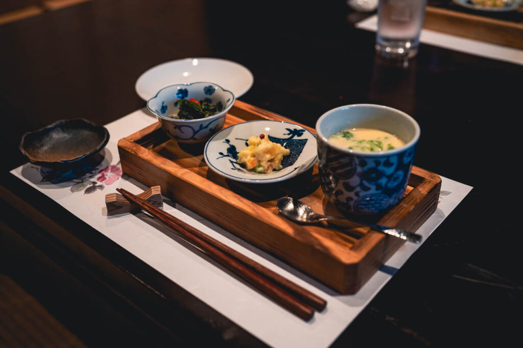 comida tradicional japonesa en la isla ojika