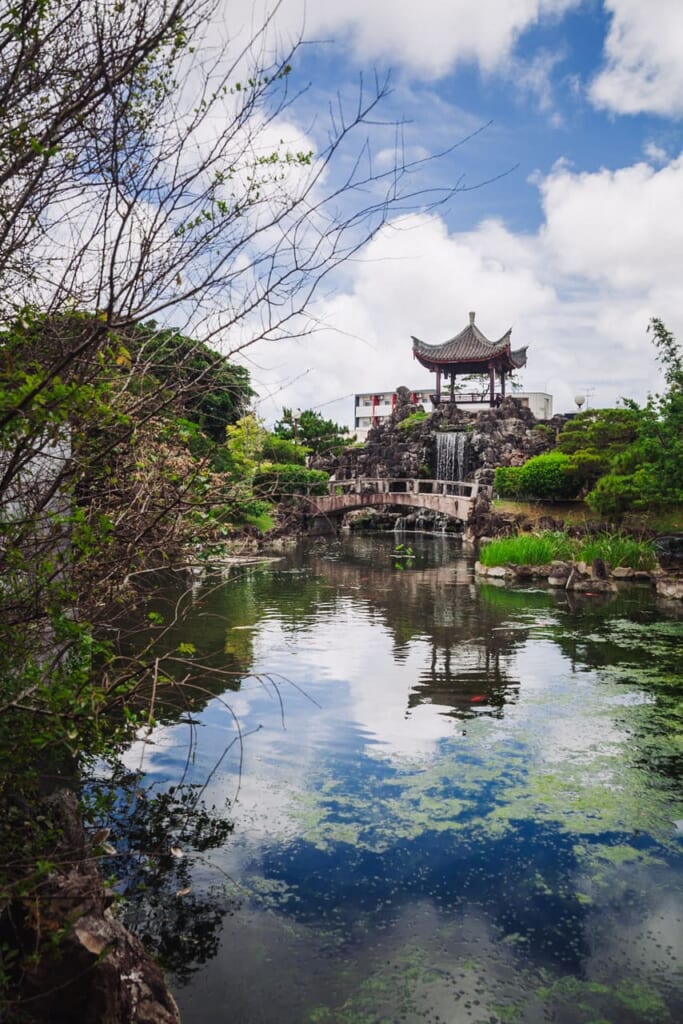 Jardines Fukushuen