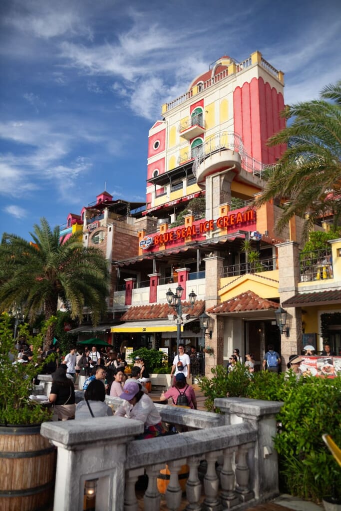 American Village en Naha