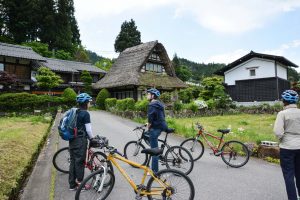 Ländliches und traditionelles Japan mit dem Fahrrad in Hida Furukawa kennenlernen