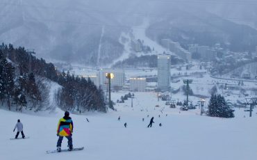 Genießen Sie Skifahren in Naeba – Eines der erstklassigsten Skigebiete Japans