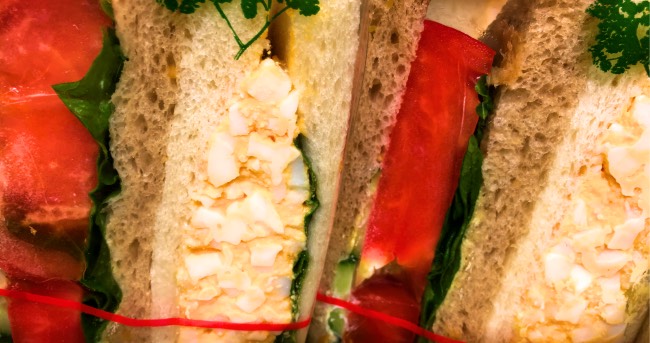 Ein Eiersalat-Sandwich ist optimal geeignet für Vegetarier. 