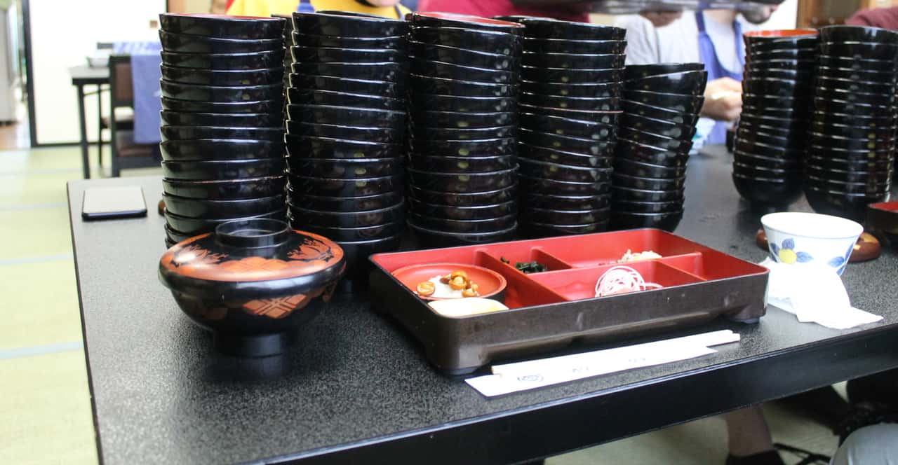 Kulinarische Herausforderung – Die Wanko Soba Challenge in der Iwate Präfektur