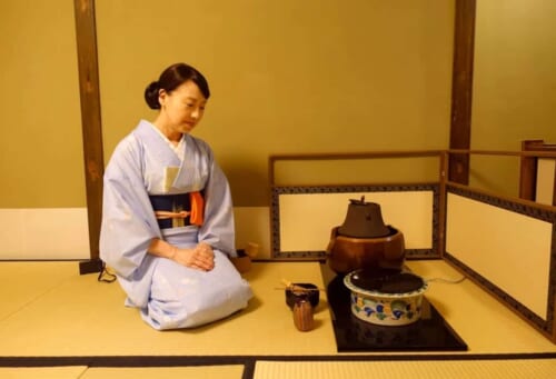 Die Teezeremonie gleicht einer aktiven Meditation.