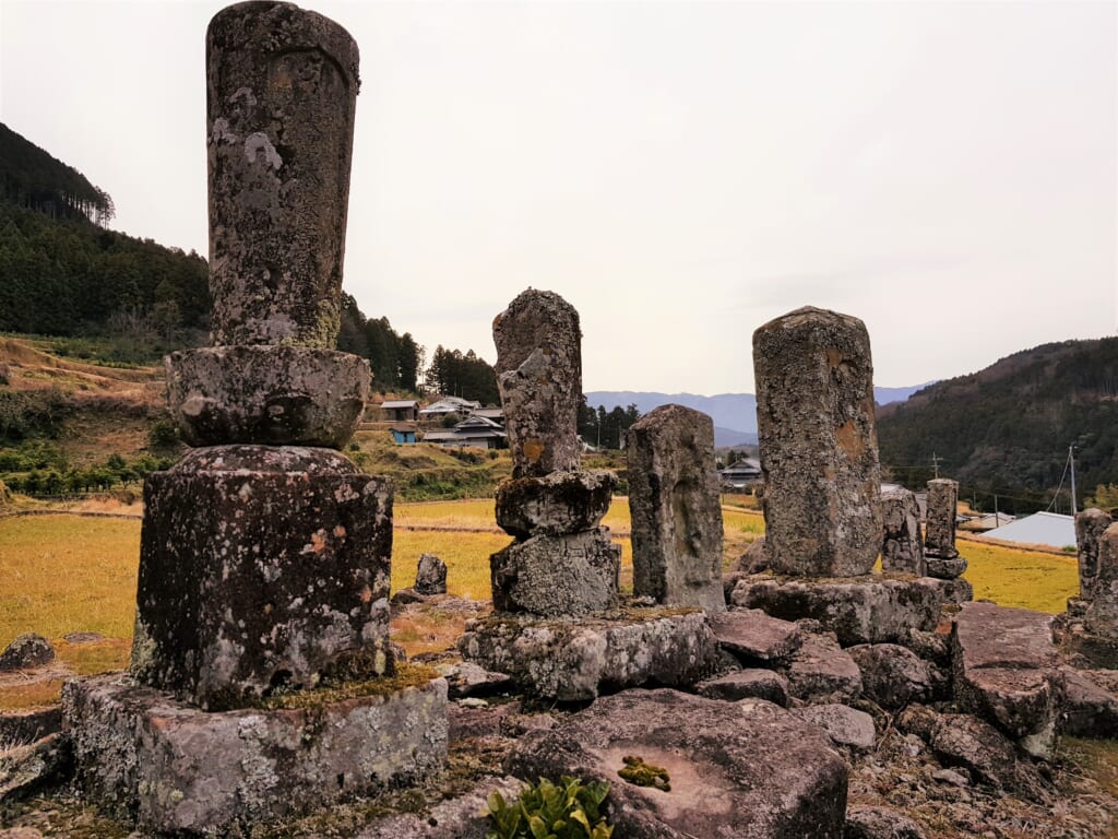 Japanische Friedhöfe in ländlichen Gebieten.