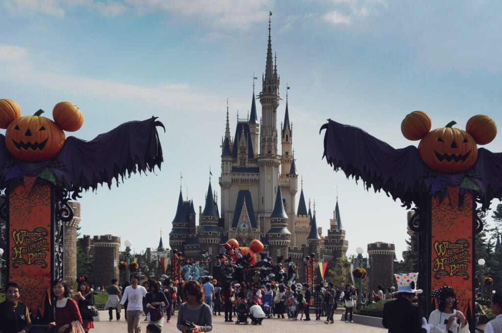 Halloween im Disneyland in Tokio.