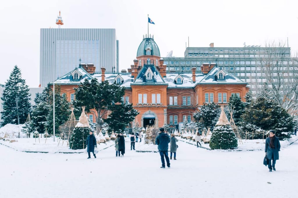 Weihnachten in Hokkaido: Altes Regierungsgebäude in Sapporo, Hokkaido.