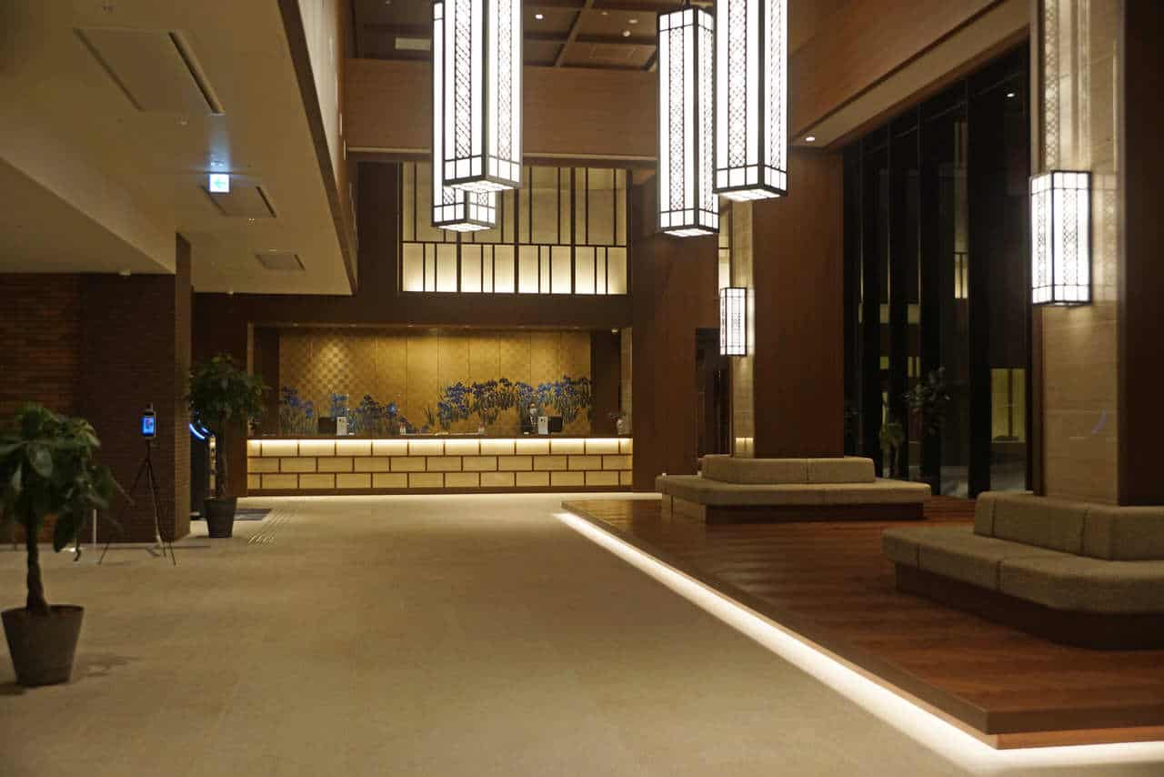 Lobby des Grand Blissen in Hokkaido.
